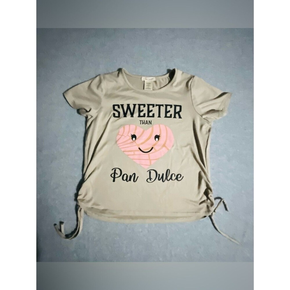Love Cameron Girls Size 12 Cream Pan Dulce Heart Graphic Ruched Side Tee Shirt